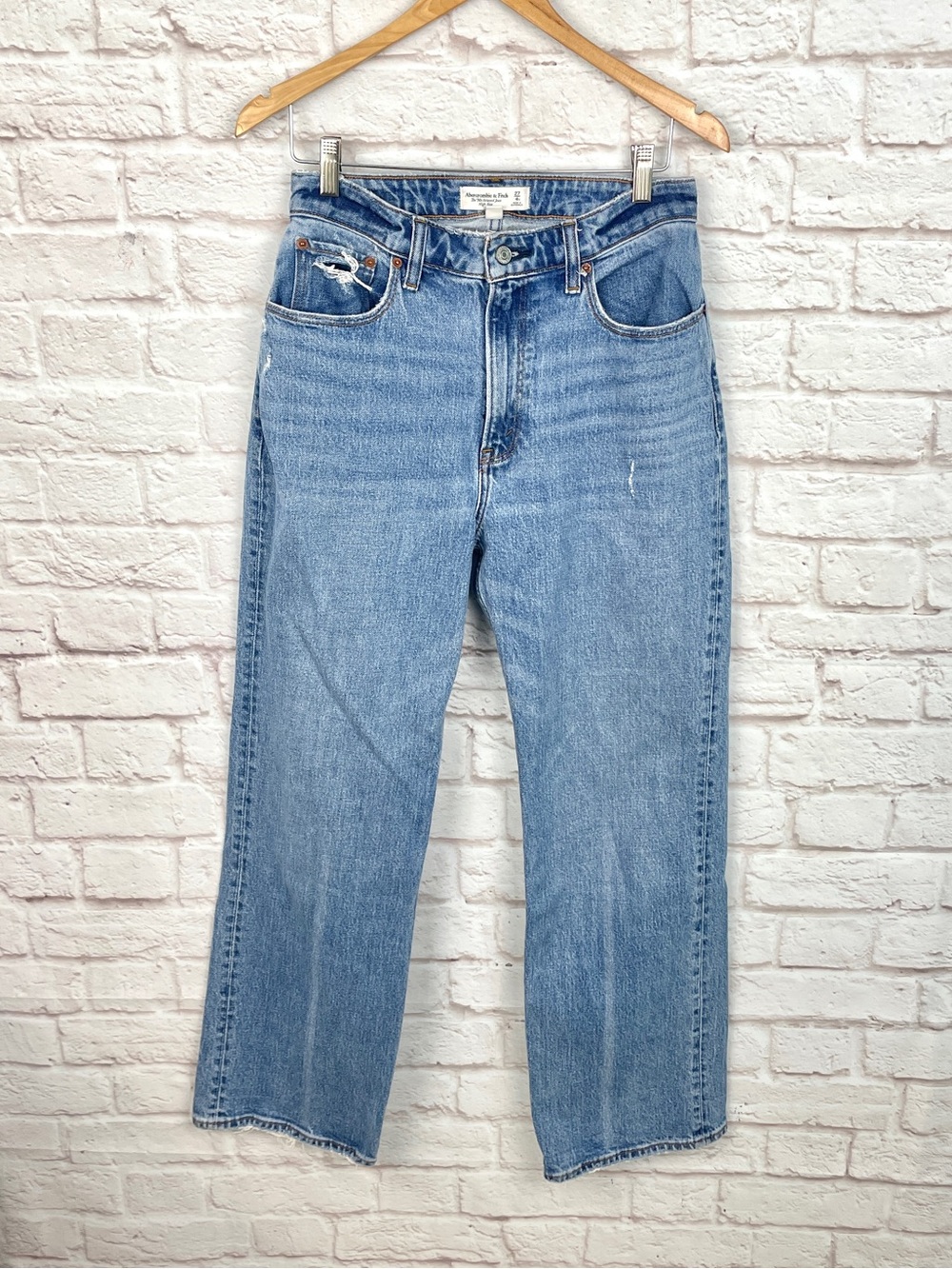 Abercrombie & Fitch 90s Relaxed High Rise Curve Love Jeans Size 27 Short